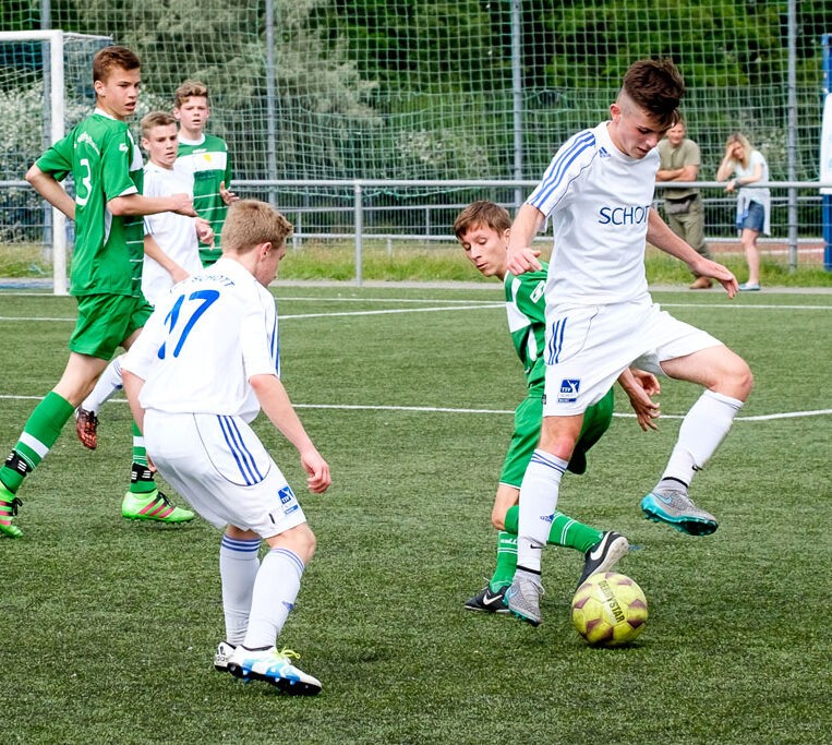 David versucht sich mit Ballzauber