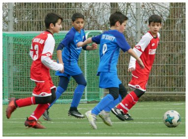 heimspiel-gegen-mainz-05_20180310_p1020058b_40035699714_o_edited