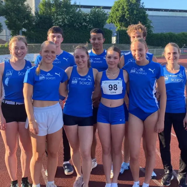 TOP Resultate in Wiesbaden 🥇🥇🥇
Abendsportfest am 14.05.2025 
✅️ Bestleistungen ✅️ DM Norm ✅️ Siege 
💙 Teamleistung 🔝  ✅️ Kim Schenk 400 m U23 58.00
DM Norm U23 und Bestleistung  ✅️ Amelie Starck 400 m U23 59.27  ✅️ Lionel Salakiaku 100 m M 10.71 w
Bestleistung mit zu viel Wind  ✅️ Lasse Köhler 100 m U18 11.59 w
Bestleistung mit zu viel Wind  ✅️ Johannes Bauer 400 m U20 51.14   ✅️ David Knöbel 400 m  U18 54.27 
Bestleistung  ✅️ Lina Mutio 800 m W15 2:32.32 
Bestleistung  ✅️ Jonathan Schäfer 800 m U18 2:04.35
Bestleistung  ✅️ Charlotte Schäfer 800 m U18 2:29.14
Bestleistung  #tsvschottmainz #tsvschottla2025 #puma #atletica #lottorlp #Schott #Wiesbaden #Mainz #abendsportfest #100 #400 #800